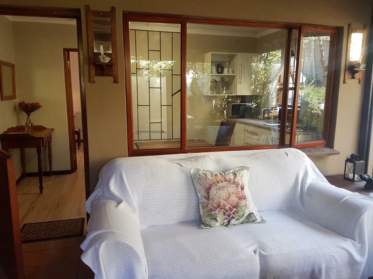 Protea Cottage George Esterno foto